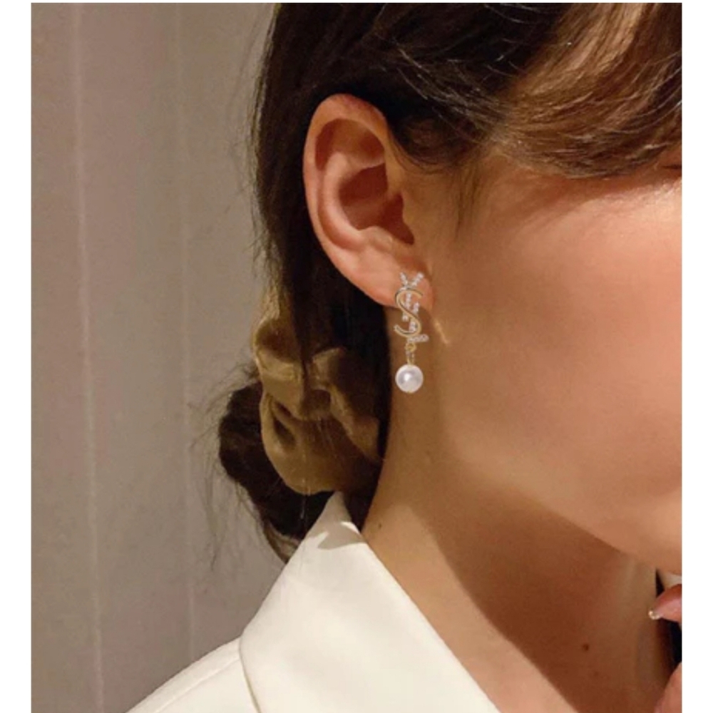 Earring